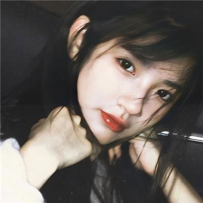 弱比少男闯女校